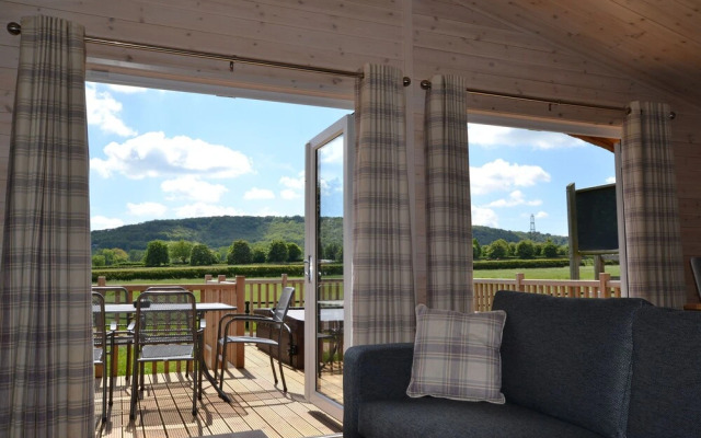 The Chiltern Lodges at Upper Farm Henton