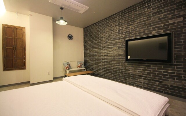 Changwon Masan IVE Hotel