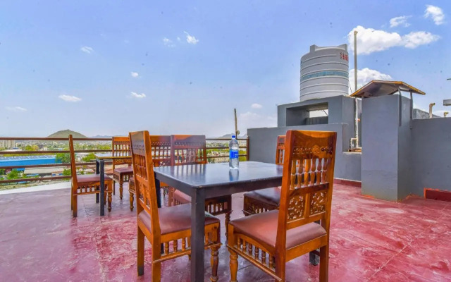 Monika Palace Hotel and Restaurant