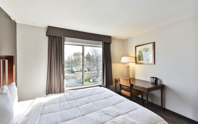 Baymont Inn and Suites by Wyndham Columbus / Near OSU