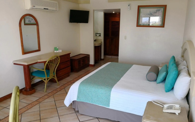 Hotel Playa Marina