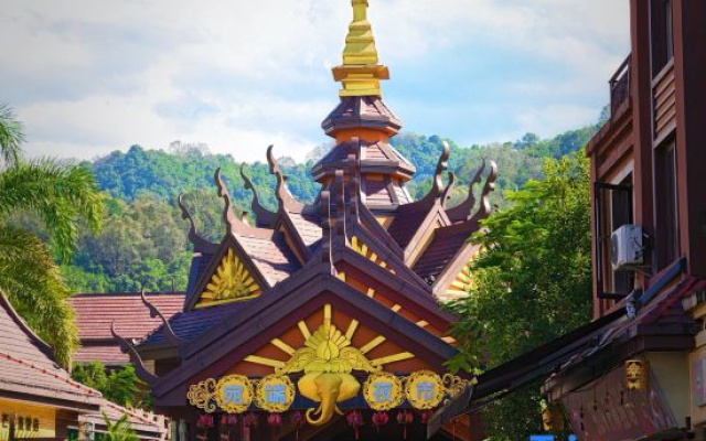 Yixiangge Homestay (Dai Ancient Town Branch)