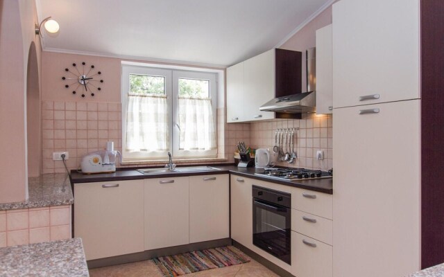 Nice Home in Labin With Wifi and 4 Bedrooms