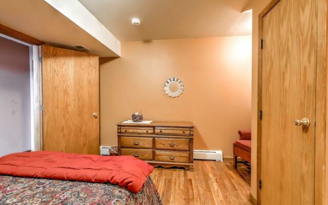 438midsu 4 Bedroom Home