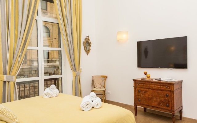 Prestigious Apartment Via Barberini