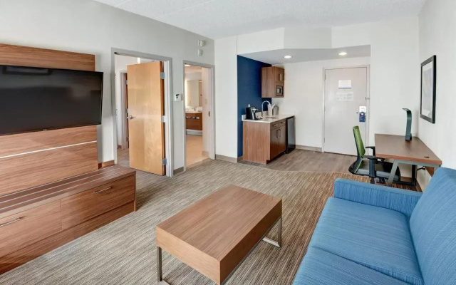 Holiday Inn Express West Long Branch