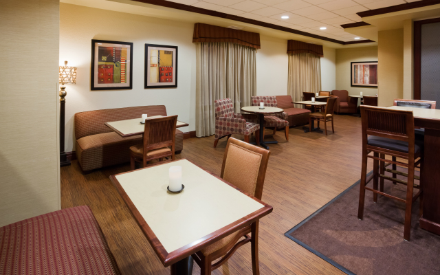 Hampton Inn Fairmont