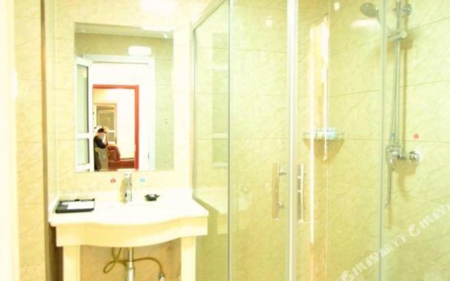 Tai Heng Grand Hotel