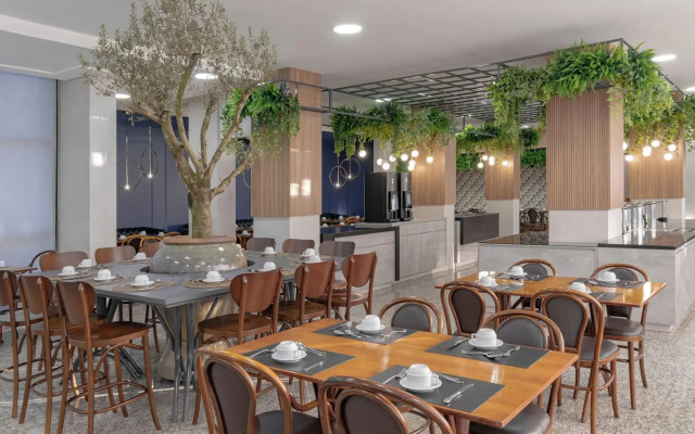Hotel Mogano Premium