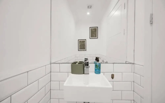 Spacious Cardiff Central Fast Wifi Netflix