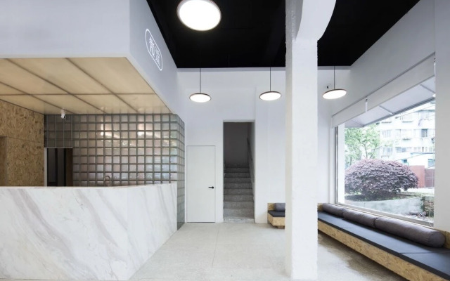 WEFLOW Hostel