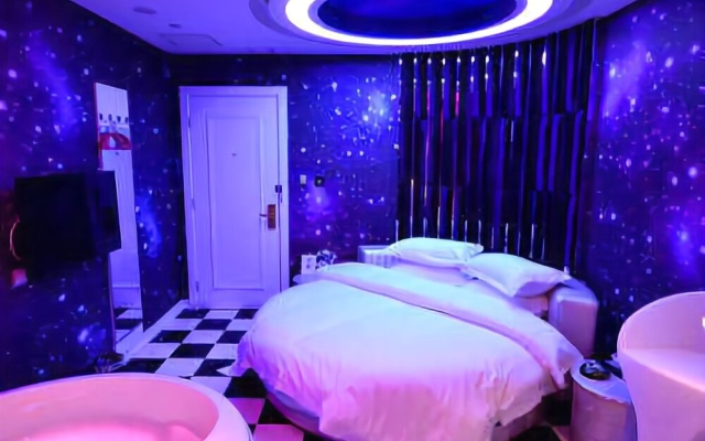 Love Couple Theme Hotel (Wuhan Jianghan Road Pedestrian Street) – Guest Rooms – Wuhan