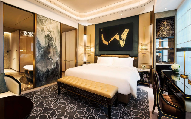 Wanda Reign Chengdu