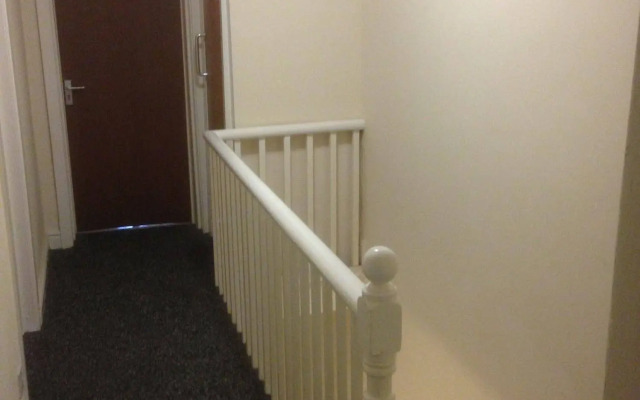 The L4 Studios & Rooms