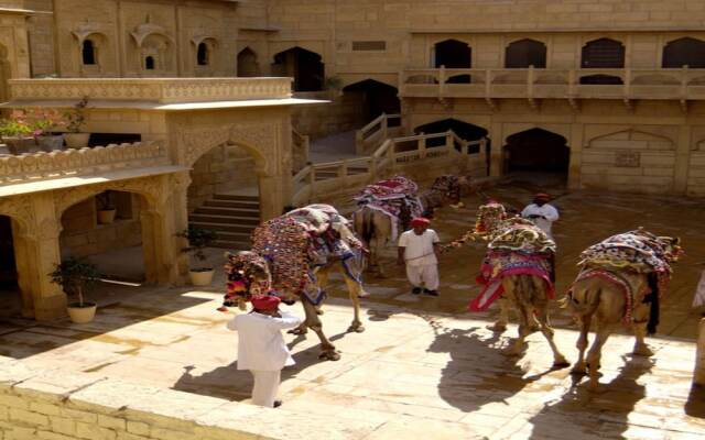 Hotel Narayan Niwas Palace