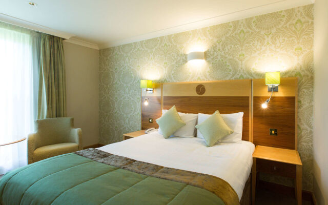 Hampshire Court Hotel & Spa