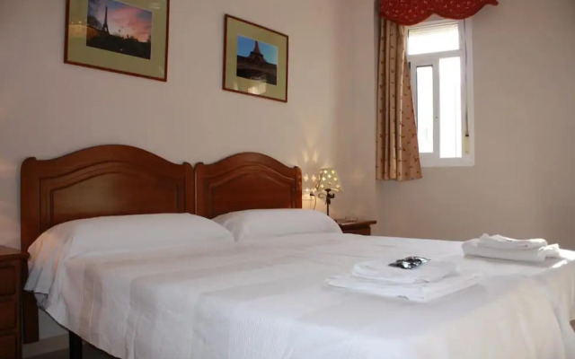 Hostal Carlos II
