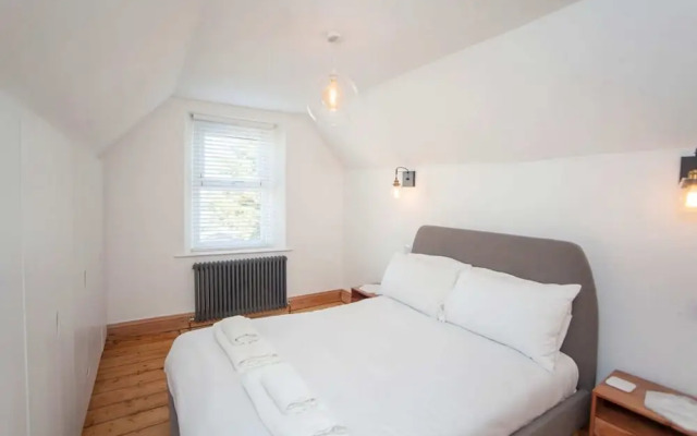 Modern and Chic 2 Bedroom in Bristol