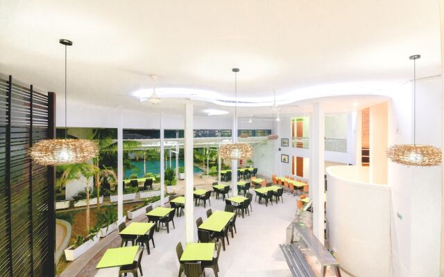 Waira Suites Hotel