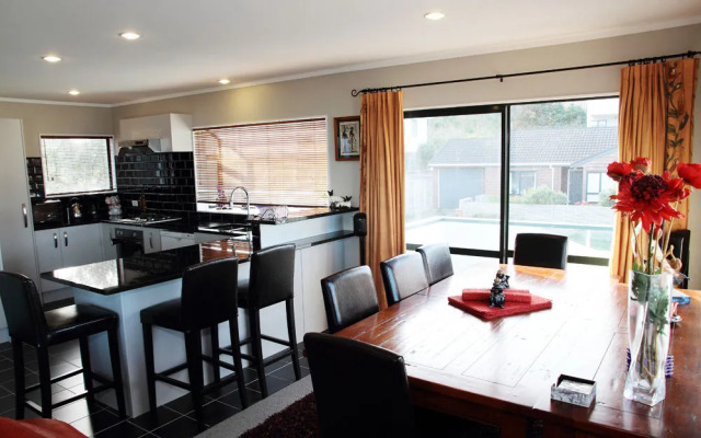 Pacific View Bed and Breakfast