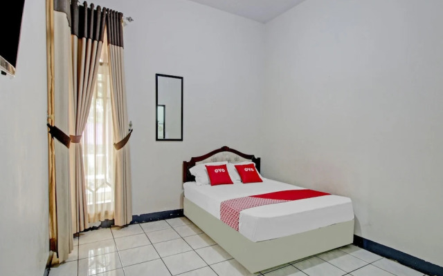 OYO 90543 An-nur Guest House Syariah