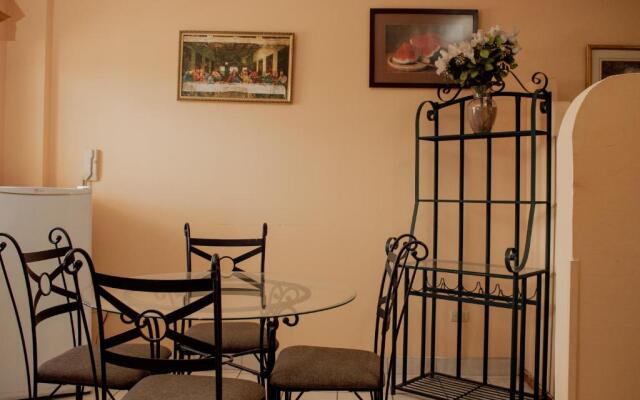Suites Cervantes