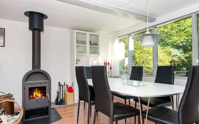 6 Person Holiday Home in Ebeltoft