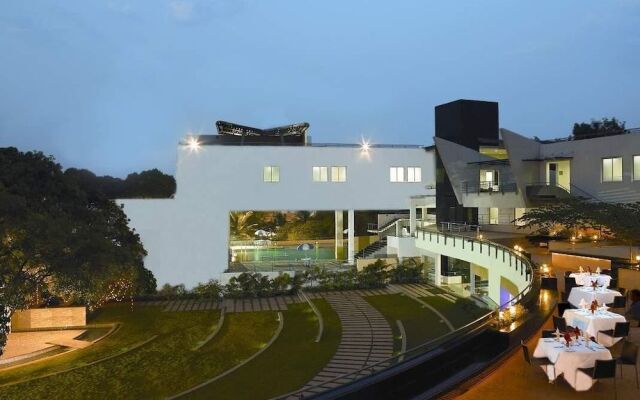 Zip by Spree Hotels at the Woodrose