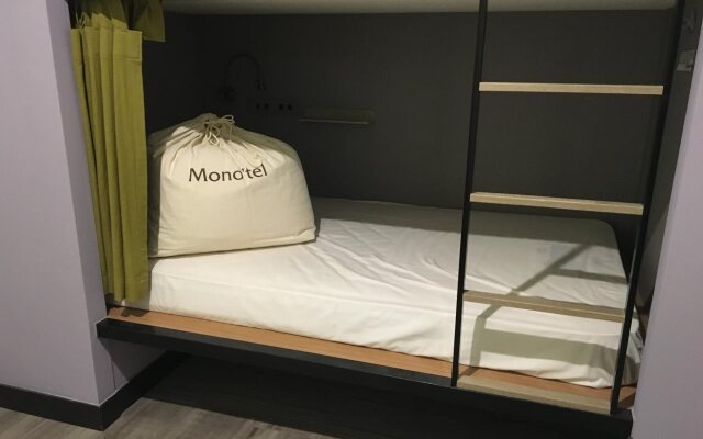 Mono Hostel