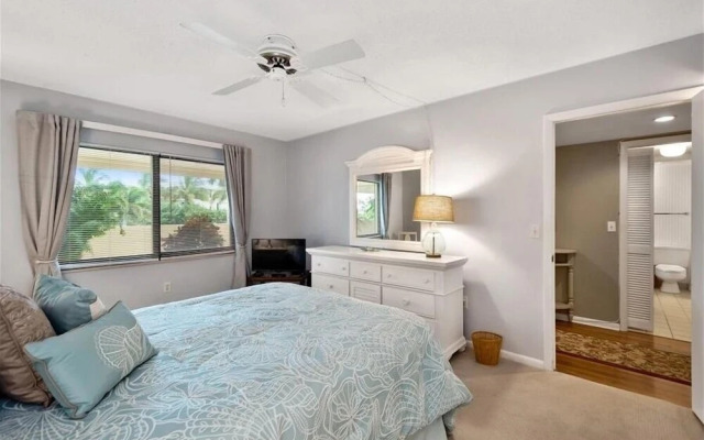 Sea Oats 123 2 Bedroom Condo by RedAwning