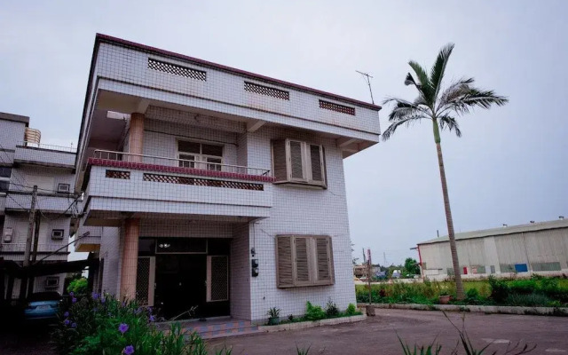 Yilan 96 Bnb Old Village Head House