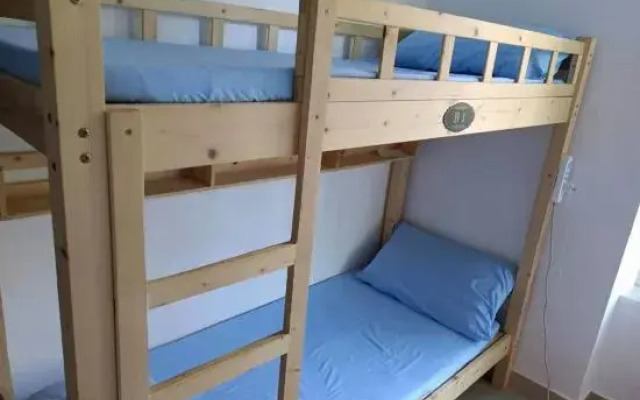 Time Xiaozhu Youth Hostel