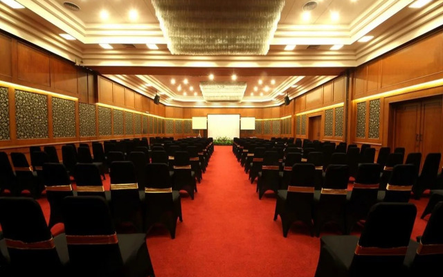 Bentani Hotel & Residence