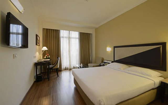 Sun-n-Sand Pune