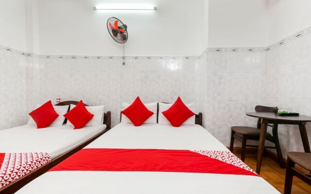 OYO 521 Hoang Anh Hotel