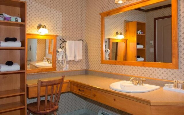 Bear Hill Lodge