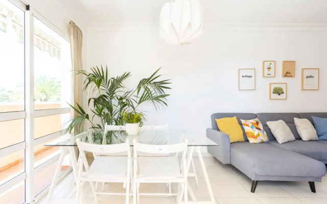 Amplio y cómodo apartamento en Callao Salvaje.