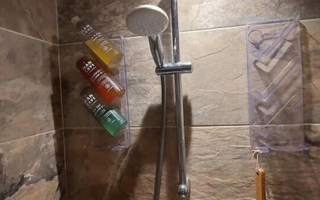 1 Bed Flat - Sleeps 4 - Garden - Parking - Wifi