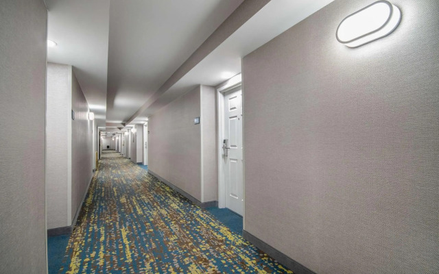 Hampton Inn East Aurora