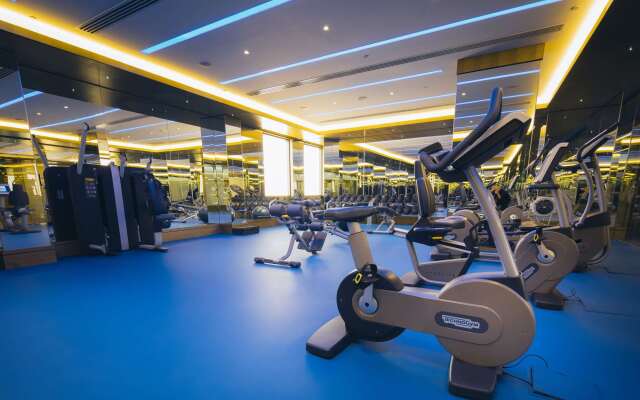 Ayla Bawadi Hotel & Mall