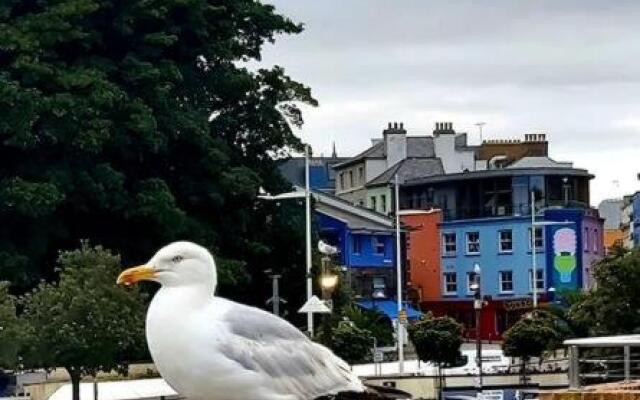 Beautifully appointed, period seaside apartment