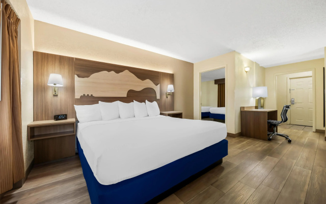 Best Western Center Pointe Inn