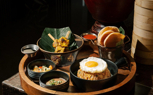 Radisson Blu Plaza Hotel Hyderabad Banjara Hills