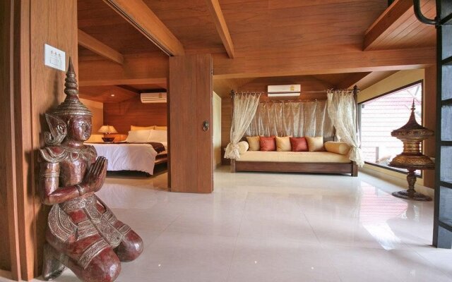 Longtail Suites