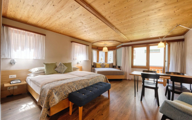 Hotel Simi