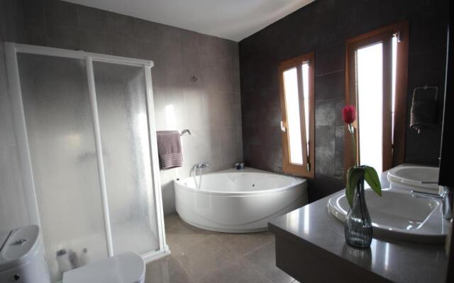 Villa Las Caletas del Mar - Heated Pool
