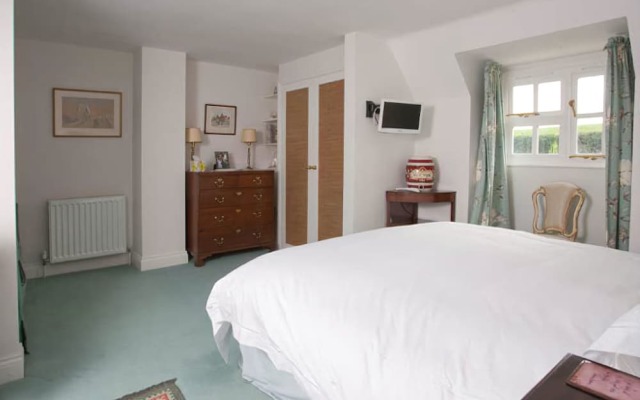 Trinity House Bed & Breakfast