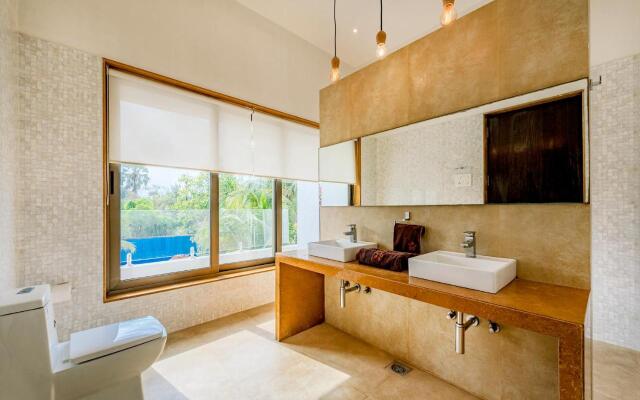 Saffron Stays Gardenia