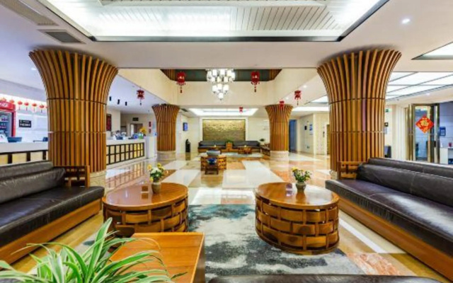 Wanhua Boutique Business Hotel (Tongde Plaza Branch, Kunming Baiyun Road Metro Station) – Lobby – Kunming