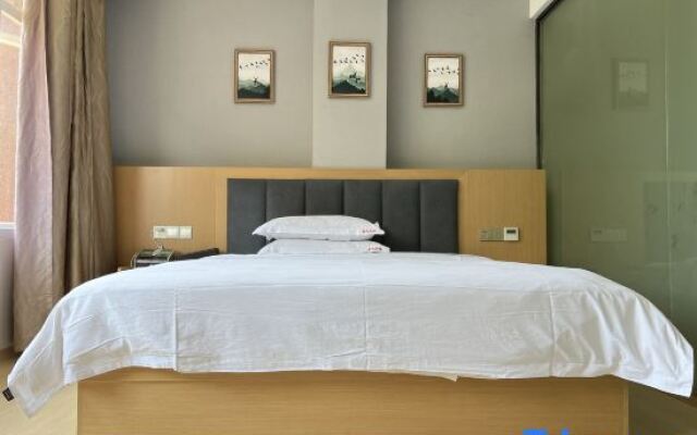 Yunyang Haocheng Hotel